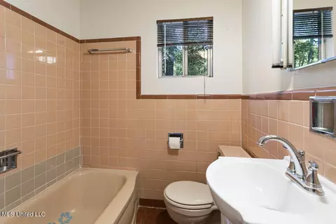 152 Southbrook Dr, Jackson, MS 39211 photo 14
