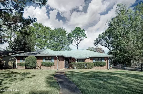 2904 Ridgeland Dr, Jackson, MS 39212 photo 2