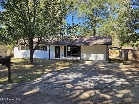 2522 Upper Dr, Pearl, MS 39208 photo 2