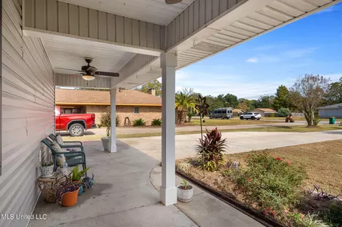5127 Mitchell Rd, Long Beach, MS 39560 photo 4