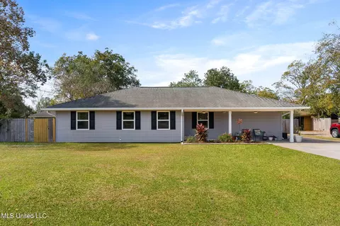 5127 Mitchell Rd, Long Beach, MS 39560