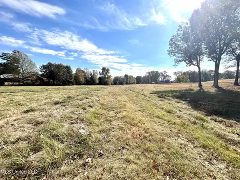 4771 W Oak Grove Rd, Hernando, MS 38632