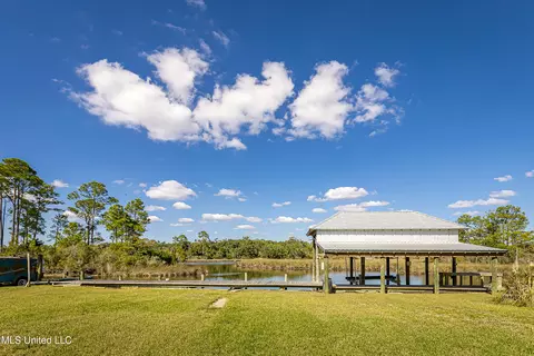 14204 El Camino Real Rd, Ocean Springs, MS 39564