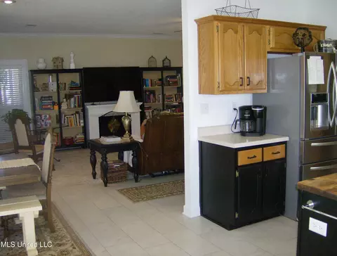 8247 E Laurel Hl, Olive Branch, MS 38654 photo 7