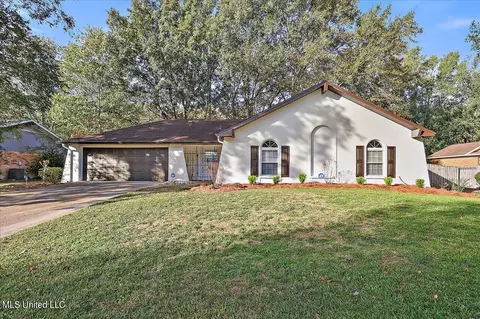6165 Mossline Dr, Jackson, MS 39211