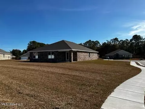 Exterior - 1033 Enclave Cir, Long Beach, MS 39560 photo 3 of 4