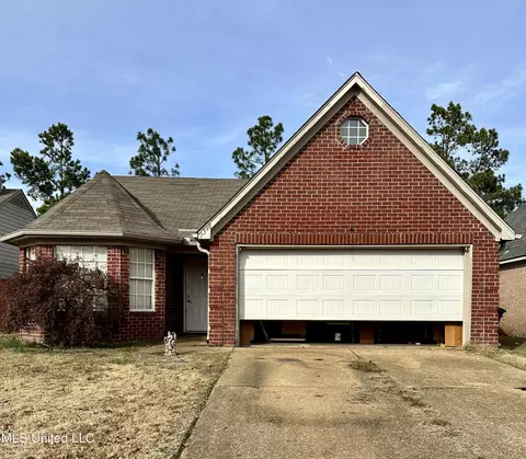 9348 Huron Dr, Olive Branch, MS 38654