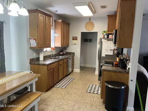 21507 W Edgewood Dr, Saucier, MS 39574 photo 3