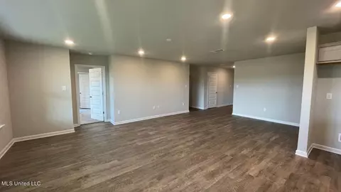 1056 Enclave Cir, Long Beach, MS 39560 photo 9