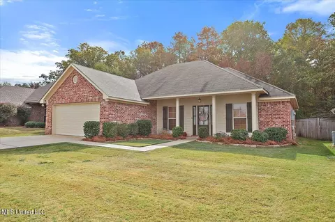 118 Greenfield Ridge Dr, Brandon, MS 39042
