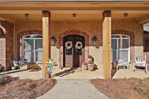 Exterior - 216 Allen Dr, Brandon, MS 39047 photo 3 of 15