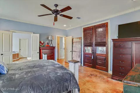 Bedroom - 216 Allen Dr, Brandon, MS 39047 photo 2 of 5