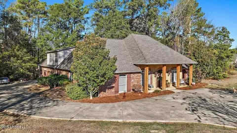 Exterior - 216 Allen Dr, Brandon, MS 39047 photo 8 of 15
