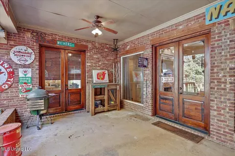 Exterior - 216 Allen Dr, Brandon, MS 39047 photo 6 of 15
