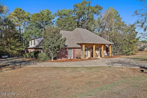 Exterior - 216 Allen Dr, Brandon, MS 39047 photo 2 of 15