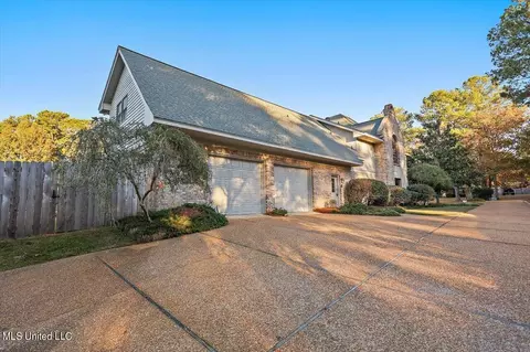 210 Stonington Dr, Brandon, MS 39047 photo 9