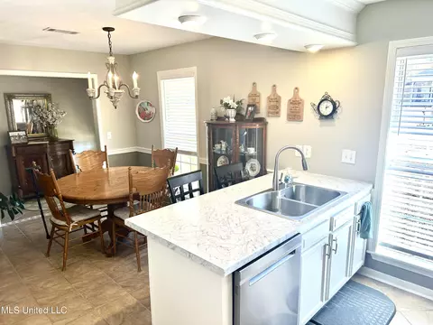 734 Tatum Dr, Florence, MS 39073 photo 15