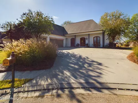 105 Linden Cv, Madison, MS 39110