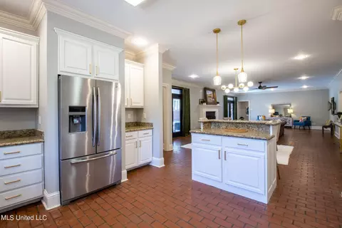 921 Latil St, Long Beach, MS 39560 photo 14