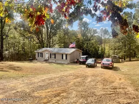 1230 Harmon Rd, Senatobia, MS 38668 photo 2