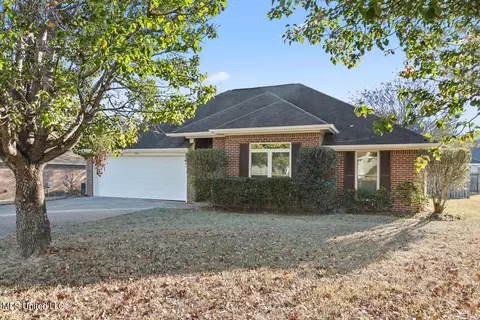 703 Water Oak Cv, Pearl, MS 39208