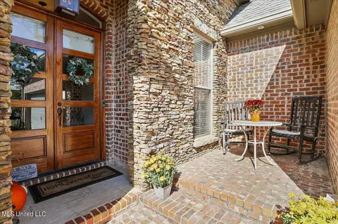 220 Emerald Cir, Brandon, MS 39047 photo 4