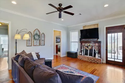 220 Emerald Cir, Brandon, MS 39047 photo 9