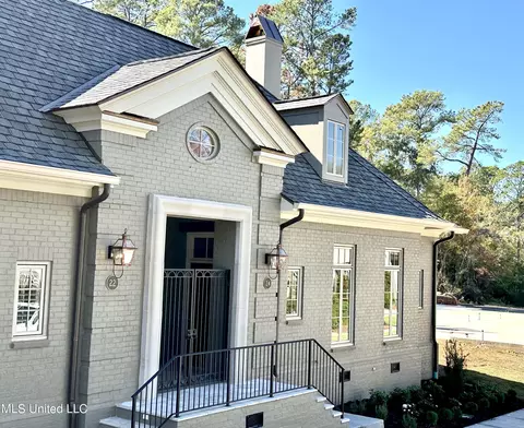 24 Waterstone Pl, Jackson, MS 39211