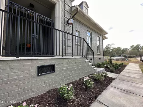 Exterior - 24 Waterstone Pl, Jackson, MS 39211 photo 5 of 16