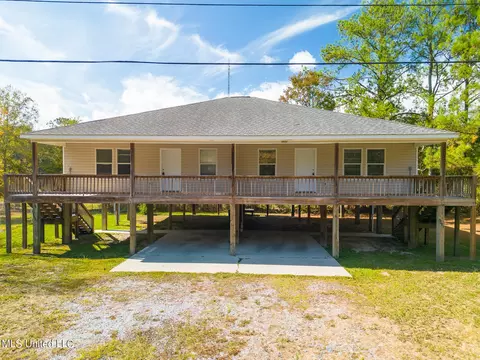 80858087 Royal Oak Rd, Bay Saint Louis, MS 39520
