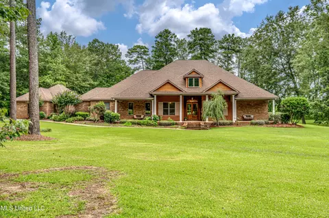 400 Miles Cv, Brandon, MS 39047