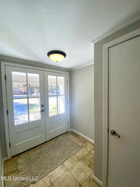 204 Azalea Dr, Forest, MS 39074 photo 3