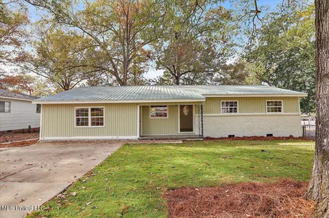 803 Sensing St, Pearl, MS 39208