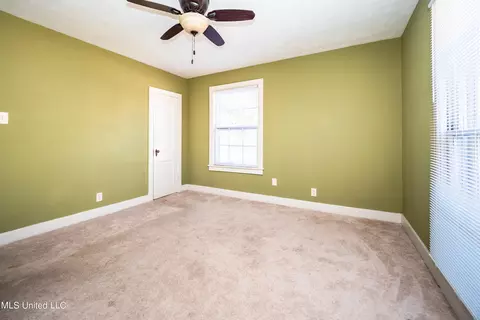 825 Colonial Cir, Jackson, MS 39211 photo 17