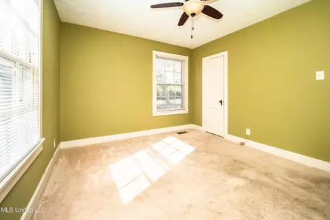 825 Colonial Cir, Jackson, MS 39211 photo 19