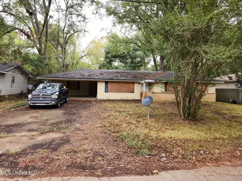 1038 Brookley St, Jackson, MS 39212