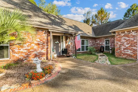 128 Greenridge Dr, Madison, MS 39110