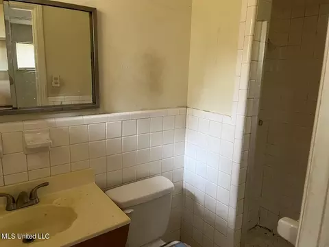 1110 Shalimar Dr, Jackson, MS 39204 photo 3