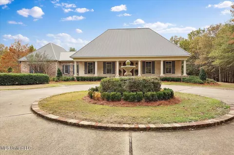 619 Old Agency Rd, Ridgeland, MS 39157