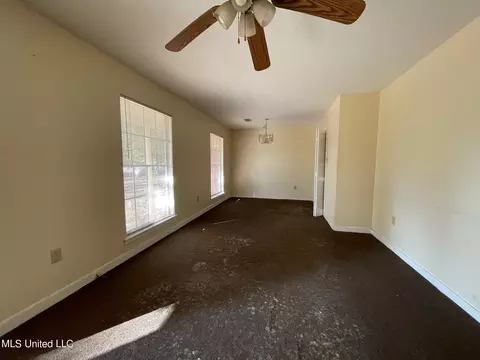 246 Mikell St, Jackson, MS 39212 photo 3