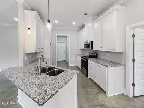 129 Shelby Mae Cir, Brandon, MS 39042 photo 3