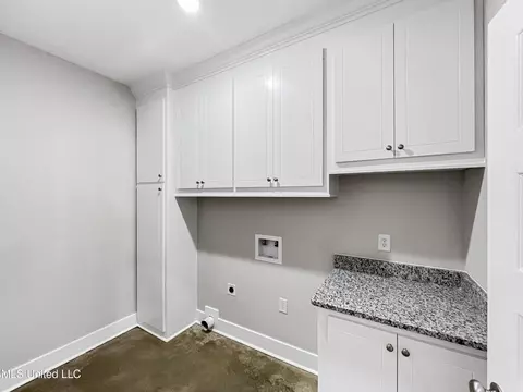129 Shelby Mae Cir, Brandon, MS 39042 photo 9