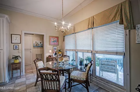 6 Autumn Hill Cv, Jackson, MS 39211 photo 11