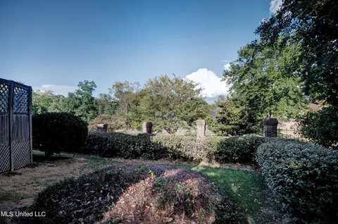 6 Autumn Hill Cv, Jackson, MS 39211 photo 32