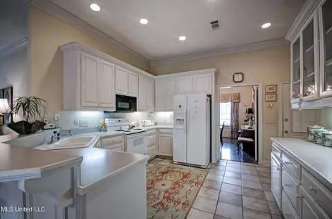 6 Autumn Hill Cv, Jackson, MS 39211 photo 13