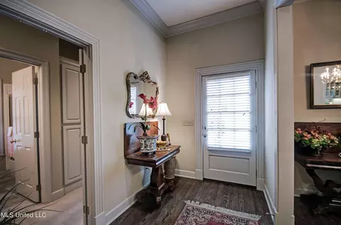 6 Autumn Hill Cv, Jackson, MS 39211 photo 3