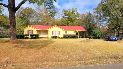 841 N Martin Luther King Dr, Canton, MS 39046