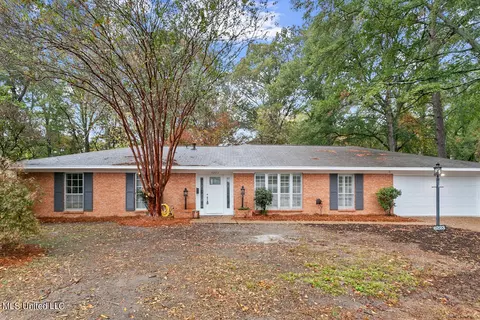 6223 Mossline Dr, Jackson, MS 39211