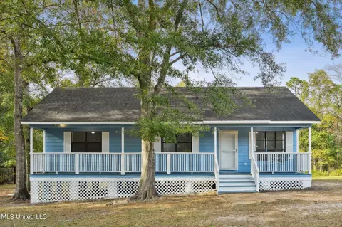 26071 Hwy 603, Kiln, MS 39556
