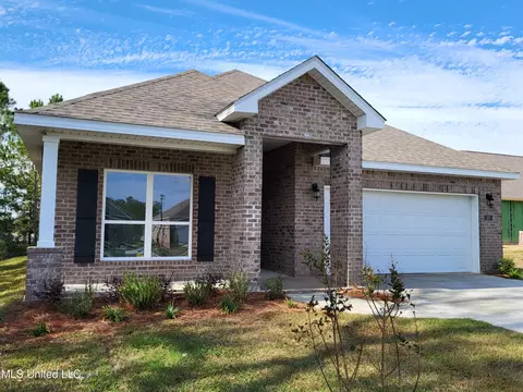 505 Sandy Pelican Cv, Ocean Springs, MS 39564